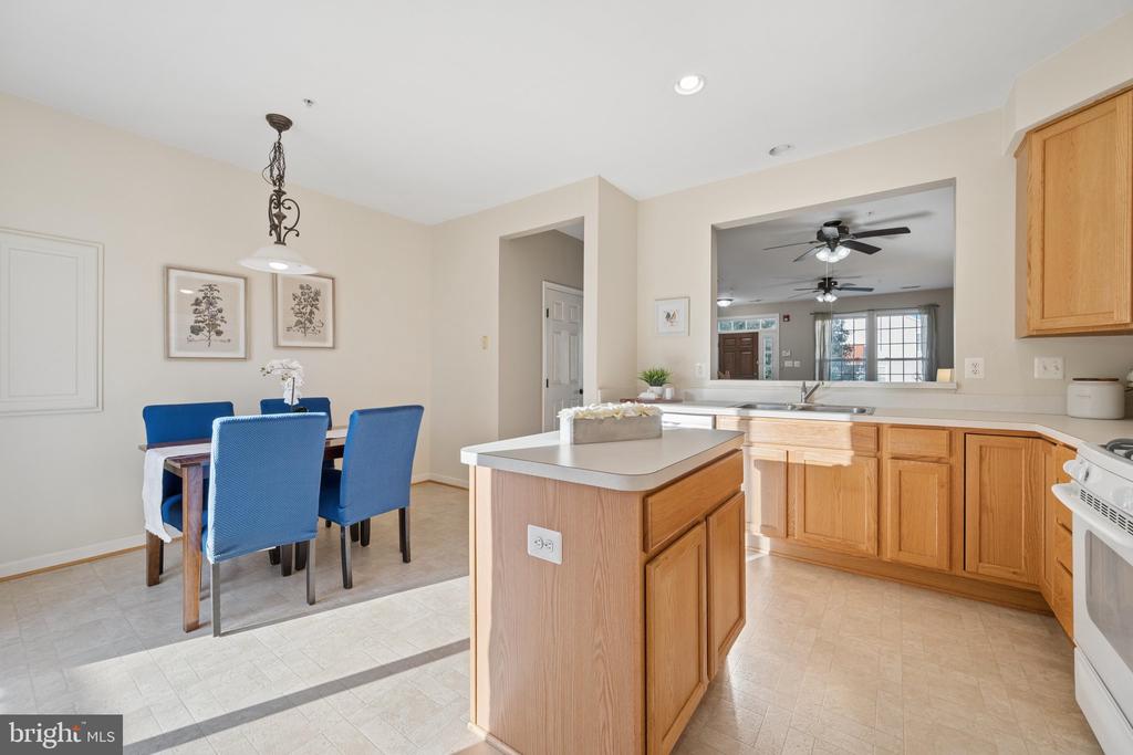 5302 TALLADEGA COURT C 207