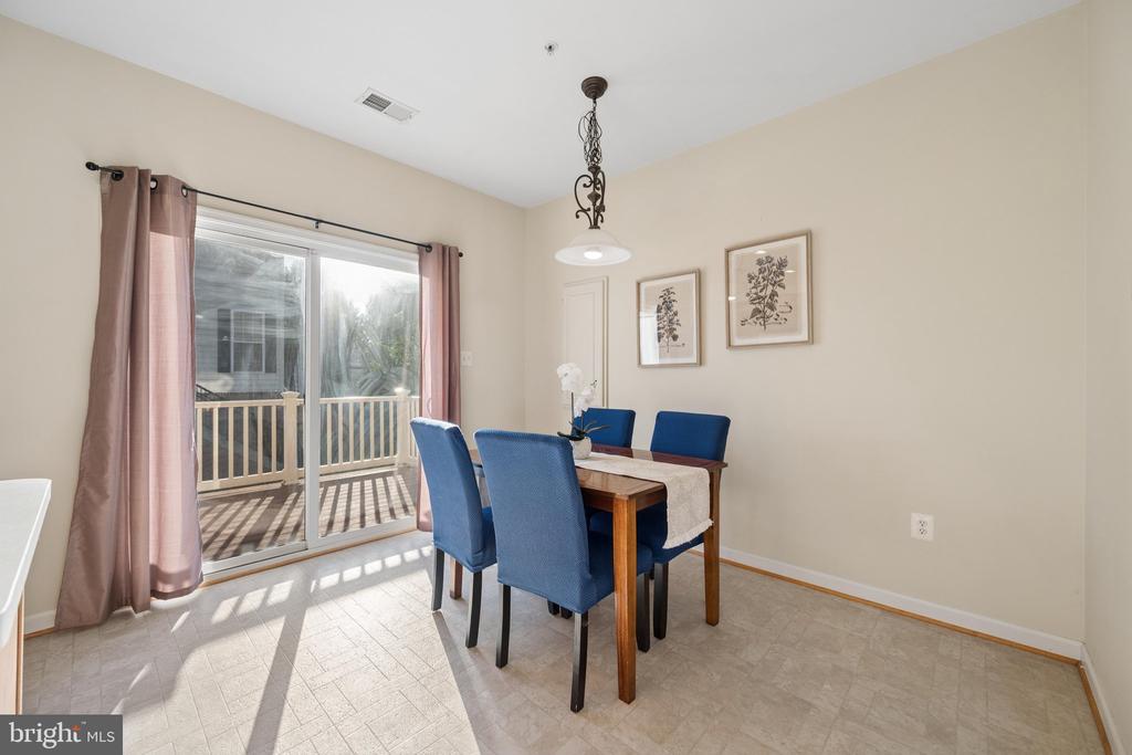 5302 TALLADEGA COURT C 207