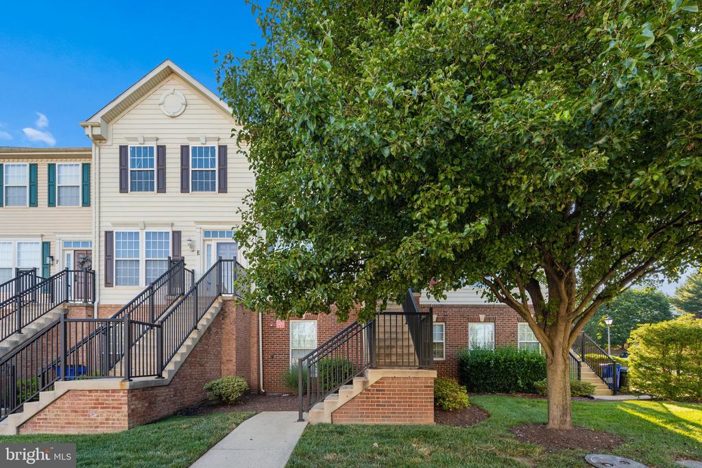 5302 TALLADEGA COURT C 207