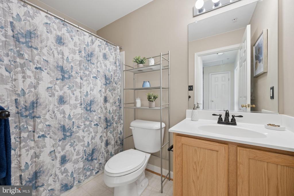 5302 TALLADEGA COURT C 207