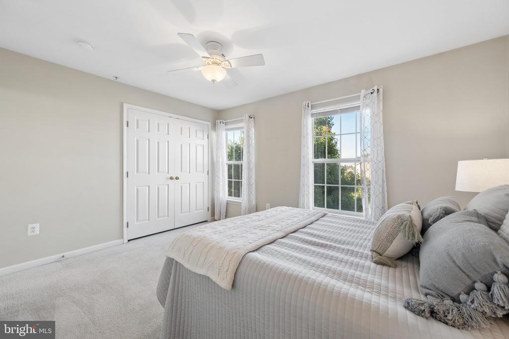 5302 TALLADEGA COURT C 207