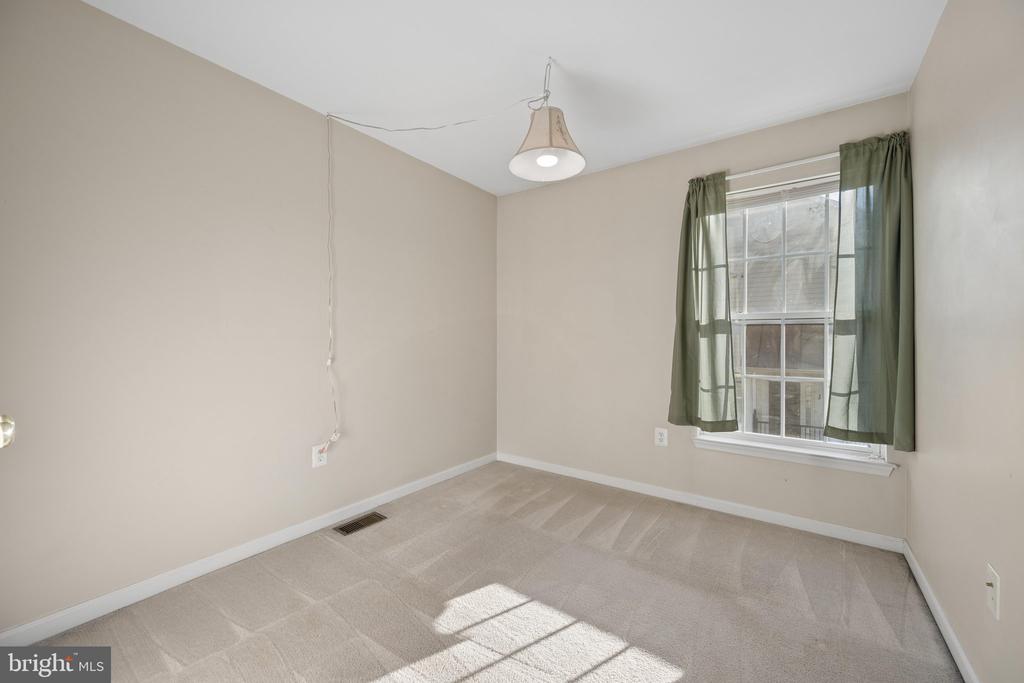 5302 TALLADEGA COURT C 207