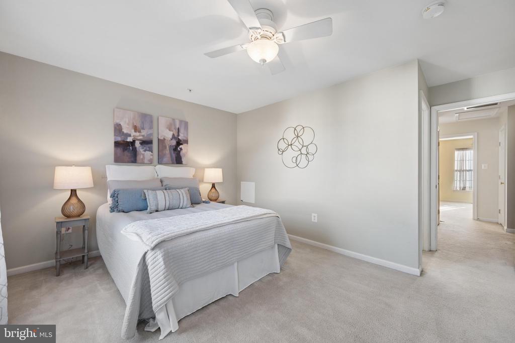 5302 TALLADEGA COURT C 207