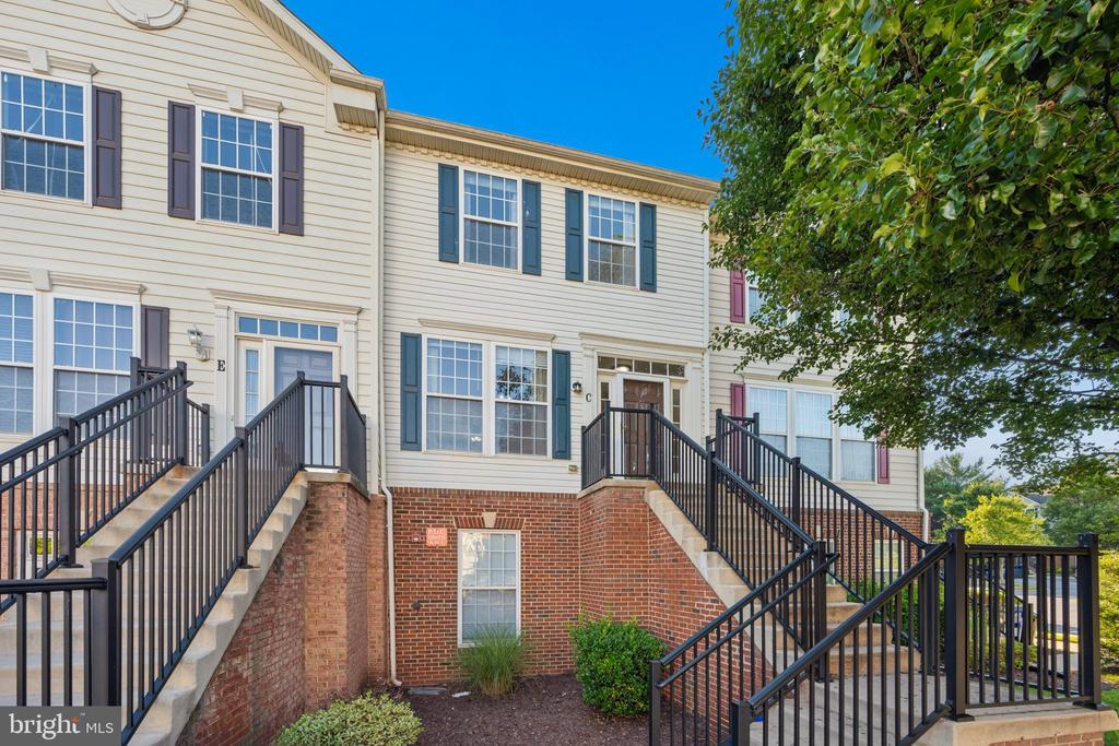 5302 TALLADEGA COURT C 207