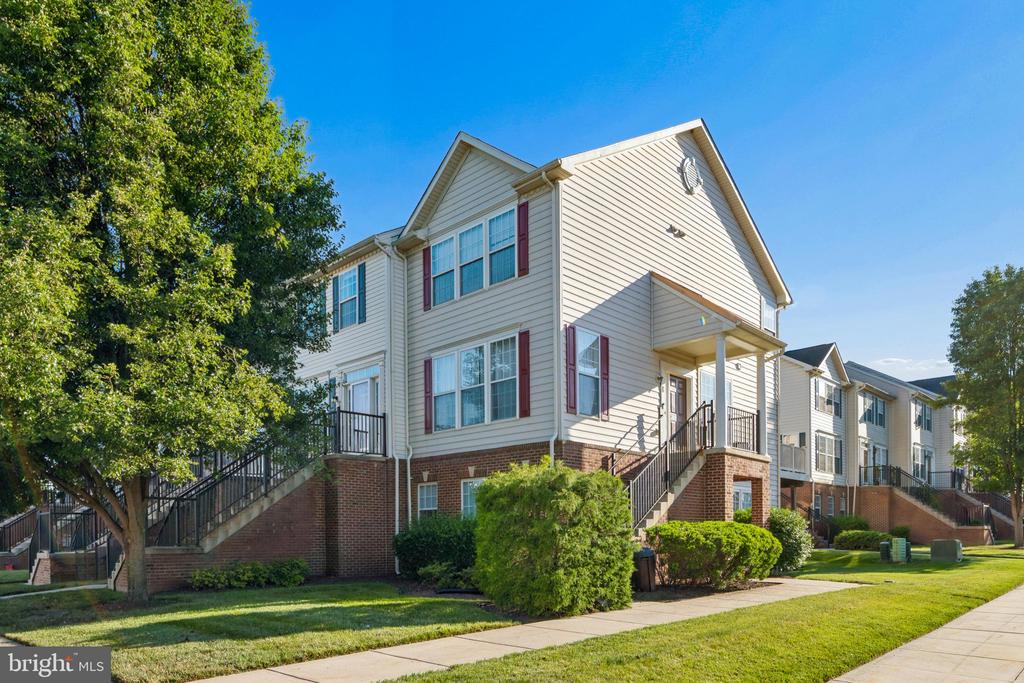 5302 TALLADEGA COURT C 207