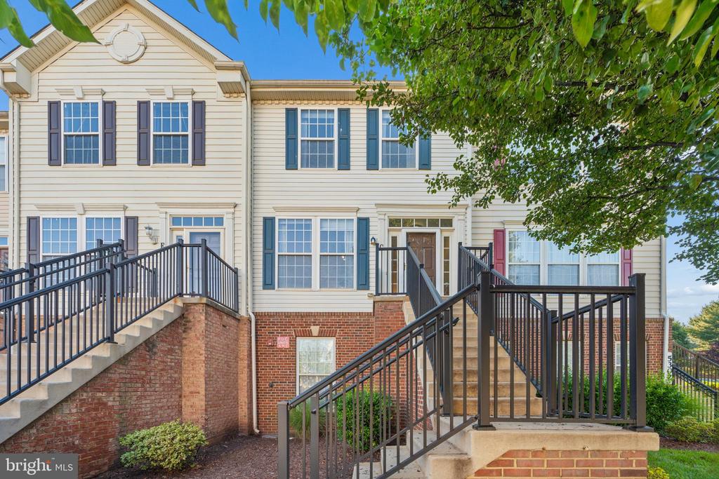 5302 TALLADEGA COURT C 207