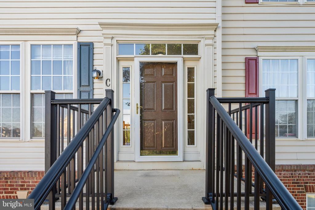 5302 TALLADEGA COURT C 207