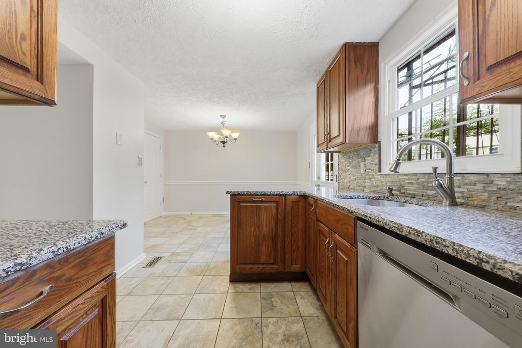 1709 SPRINGHOUSE COURT