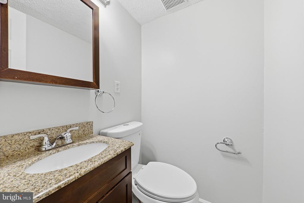 1709 SPRINGHOUSE COURT
