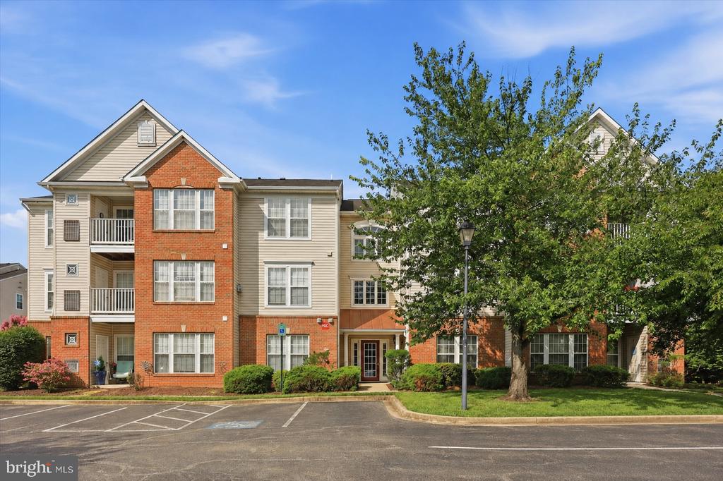 502 LEAHY COURT Unit: 2F