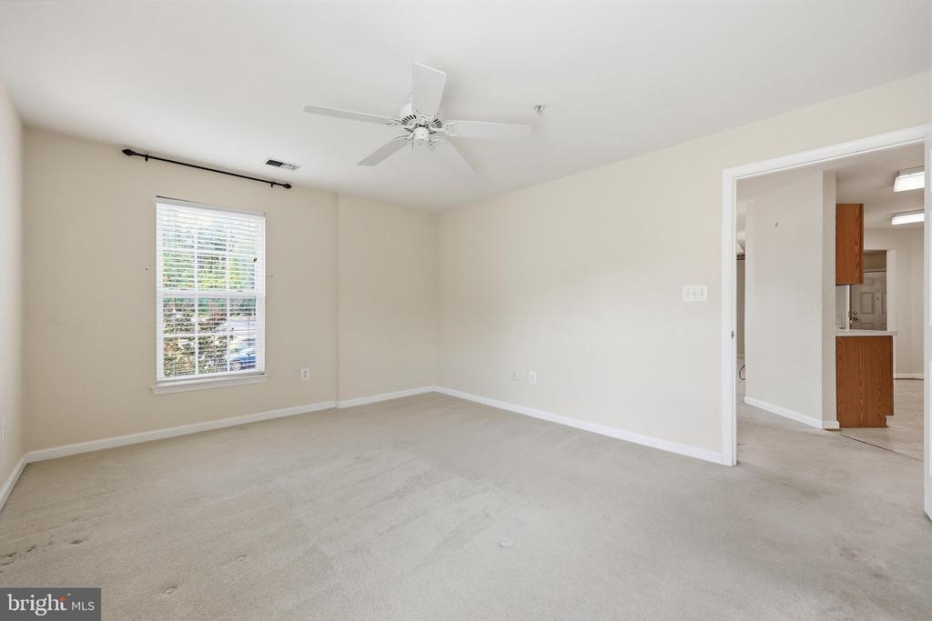 502 LEAHY COURT Unit: 2F