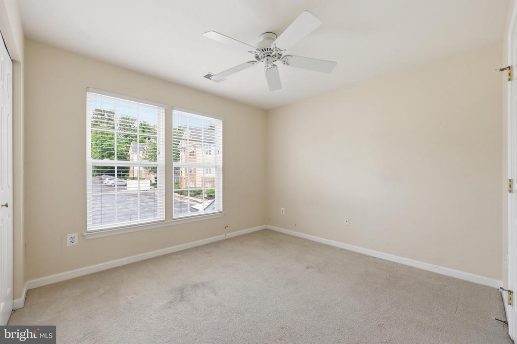 502 LEAHY COURT Unit: 2F