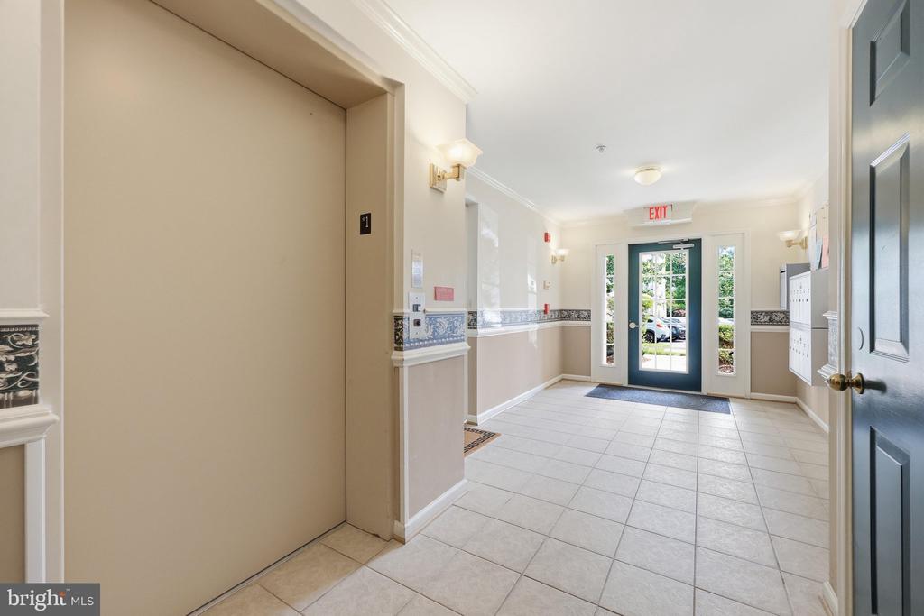 502 LEAHY COURT Unit: 2F