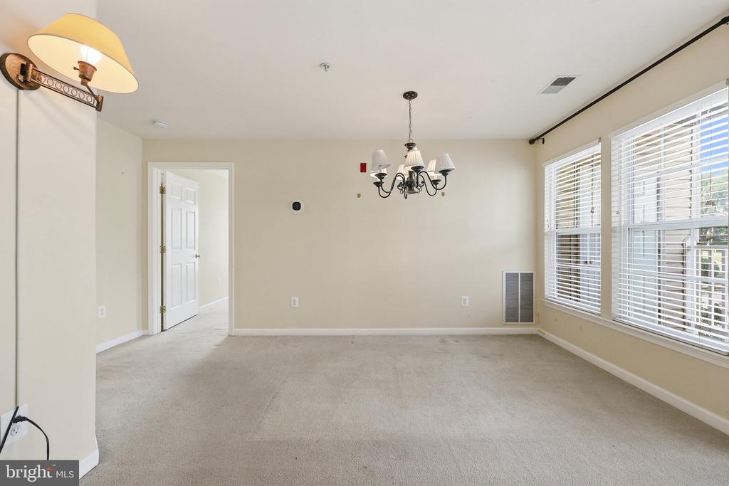 502 LEAHY COURT Unit: 2F