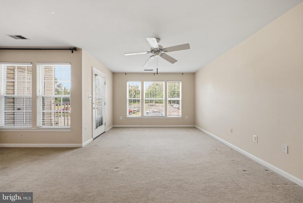 502 LEAHY COURT Unit: 2F
