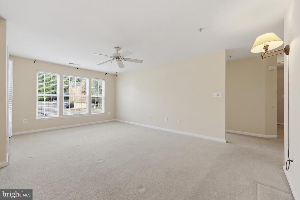 502 LEAHY COURT Unit: 2F