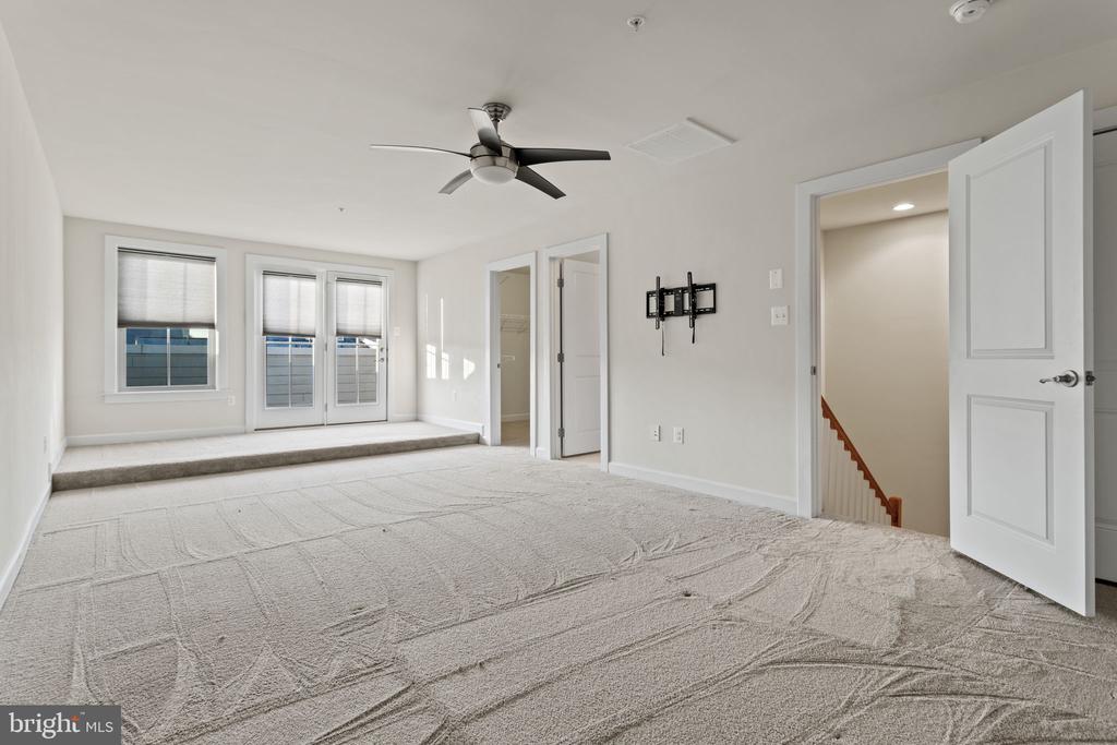 9152 KENWAY LANE