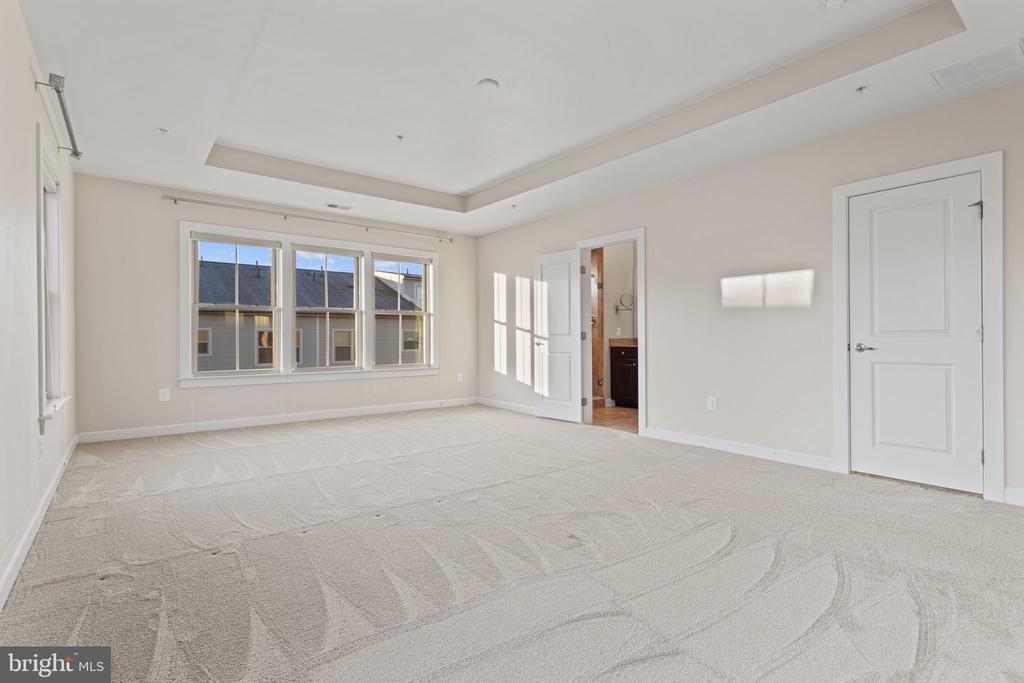 9152 KENWAY LANE