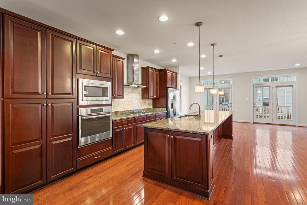 9152 KENWAY LANE