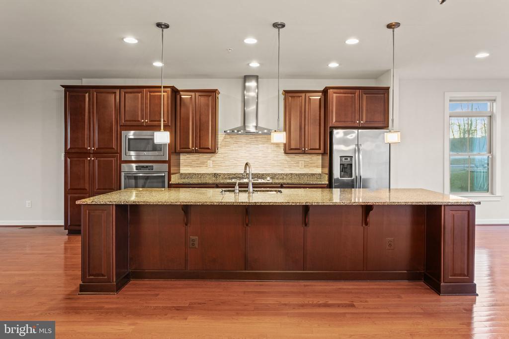 9152 KENWAY LANE