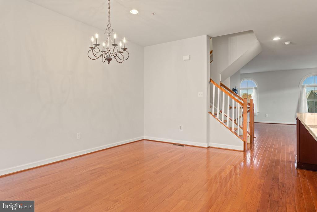 9152 KENWAY LANE