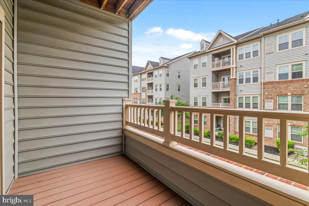 6511 WALCOTT LANE Unit: 202