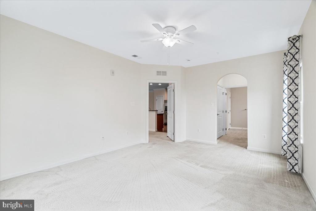 6511 WALCOTT LANE Unit: 202