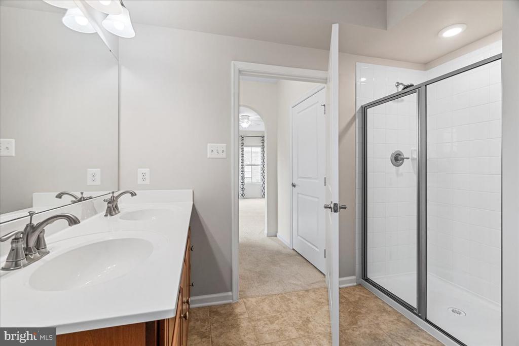 6511 WALCOTT LANE Unit: 202