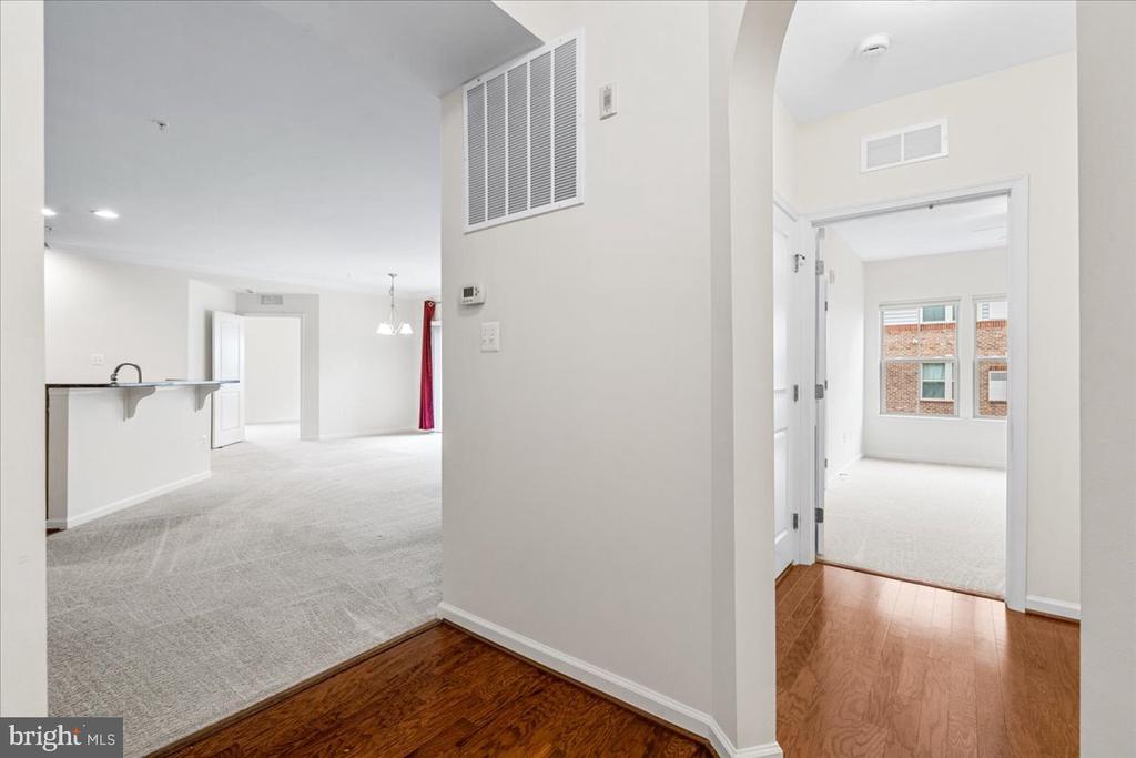 6511 WALCOTT LANE Unit: 202