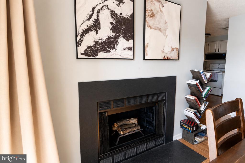 800 STRATFORD WAY Unit: E