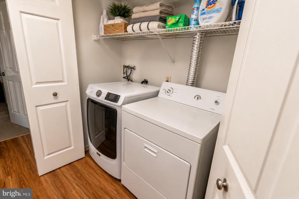 800 STRATFORD WAY Unit: E