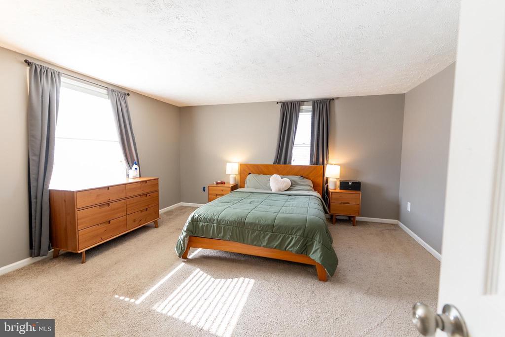 800 STRATFORD WAY Unit: E