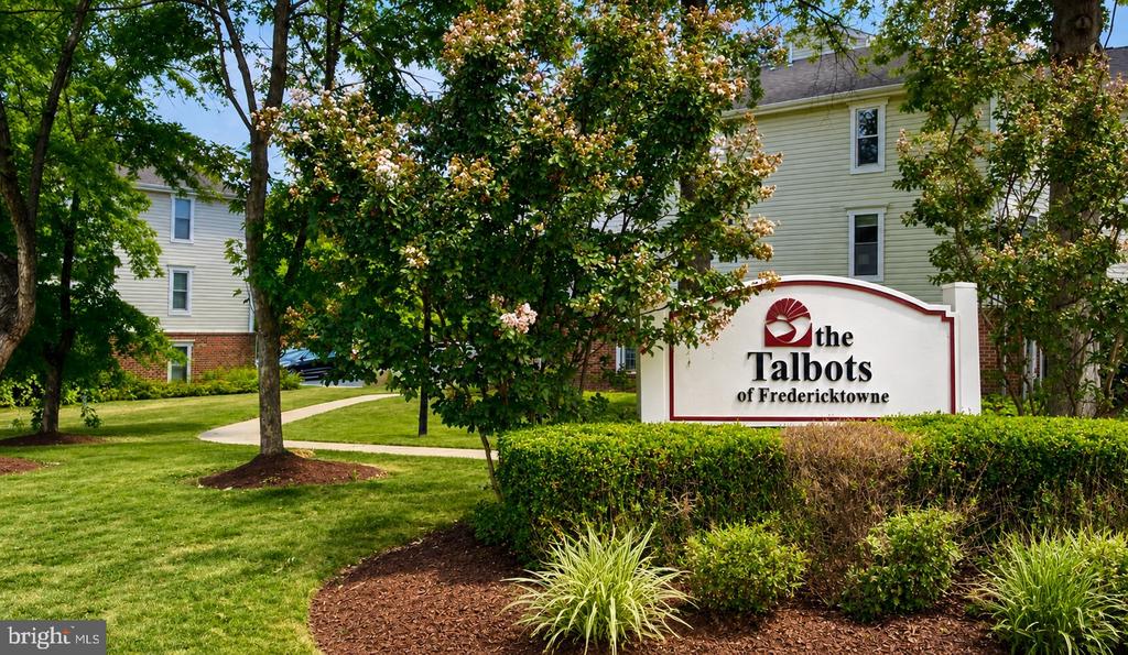 800 STRATFORD WAY Unit: E