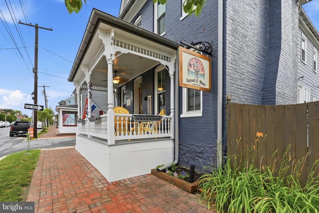 415 WILLIAM PLUMMER STREET