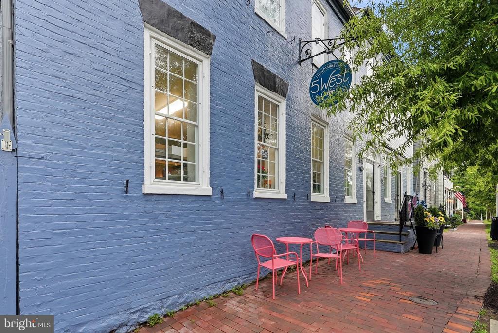 415 WILLIAM PLUMMER STREET