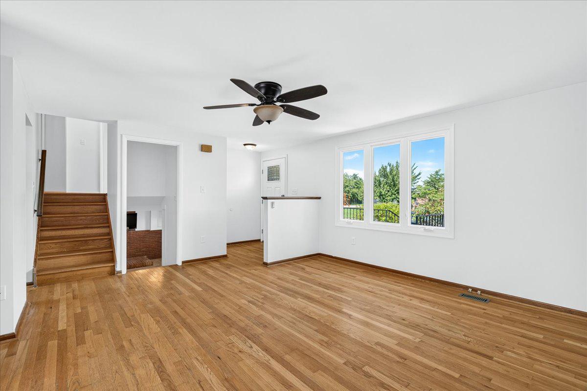 11 CHAPEL PLACE