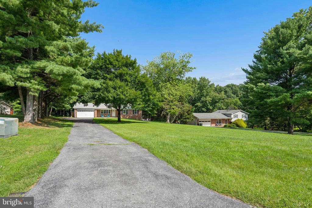 4946 TALL OAKS DRIVE