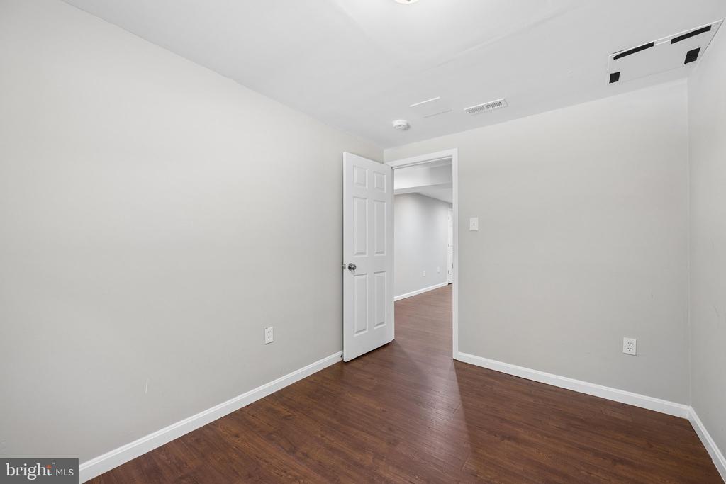 4946 TALL OAKS DRIVE