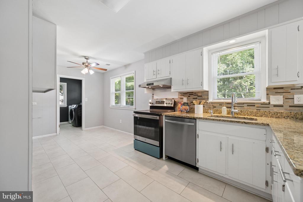 4946 TALL OAKS DRIVE