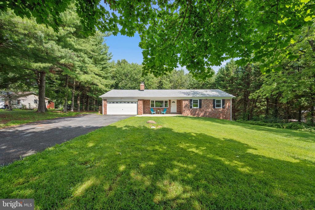 4946 TALL OAKS DRIVE
