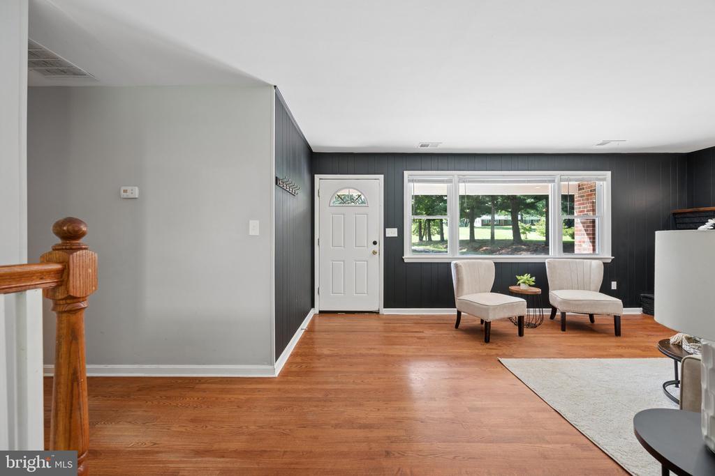 4946 TALL OAKS DRIVE