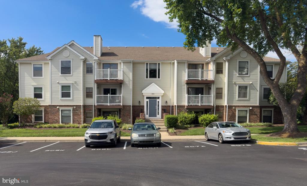 805 M STRATFORD WAY Unit: 1200M