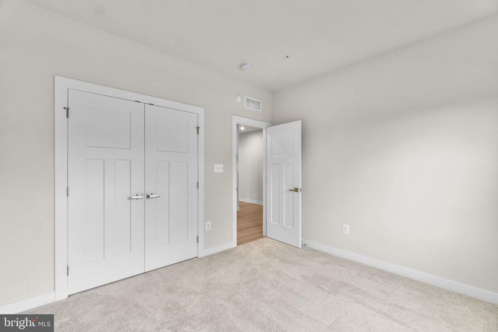 6967 MANDALONG WAY