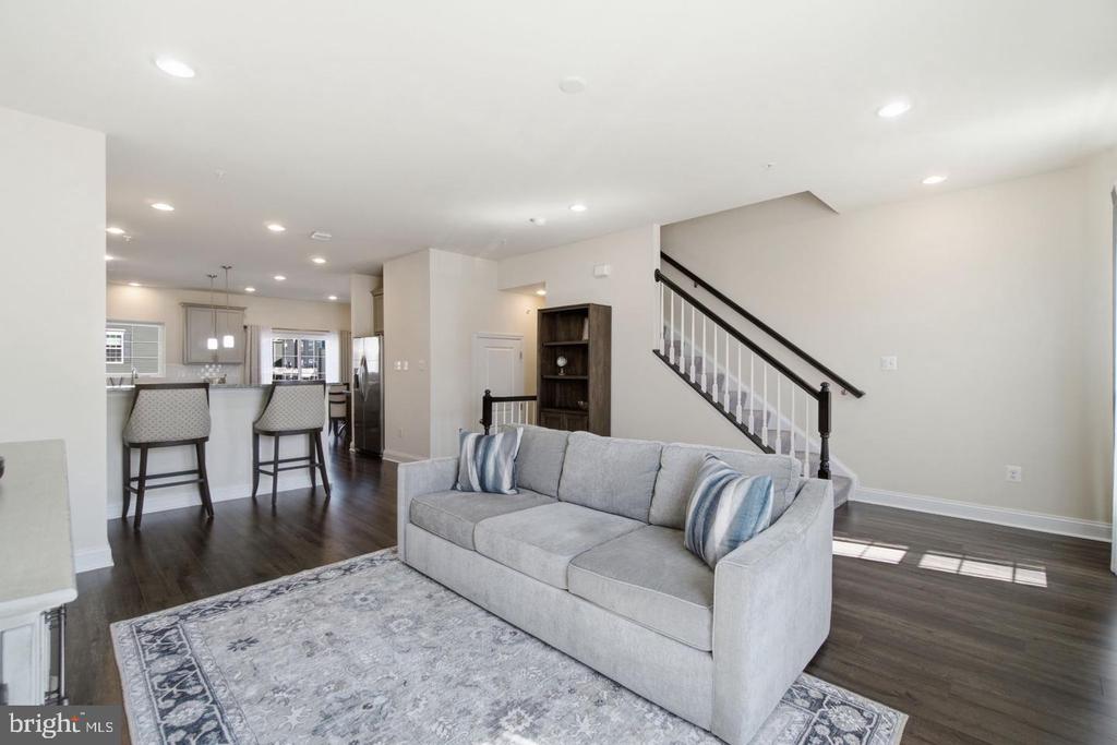 5066 JUDICIAL WAY