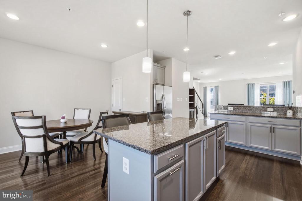 5066 JUDICIAL WAY