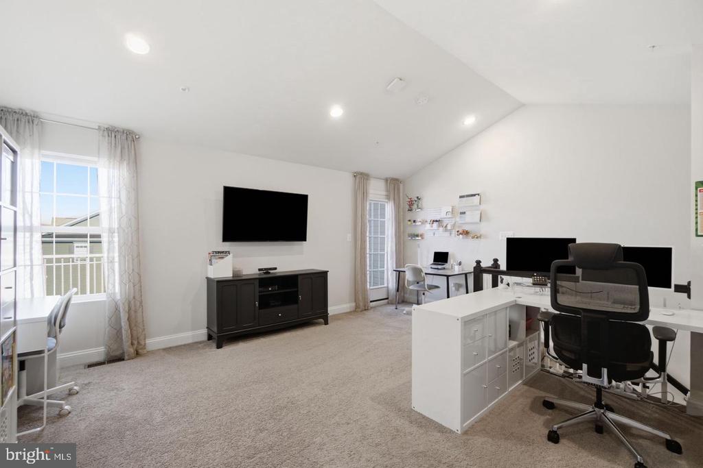 5066 JUDICIAL WAY