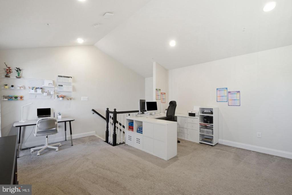 5066 JUDICIAL WAY
