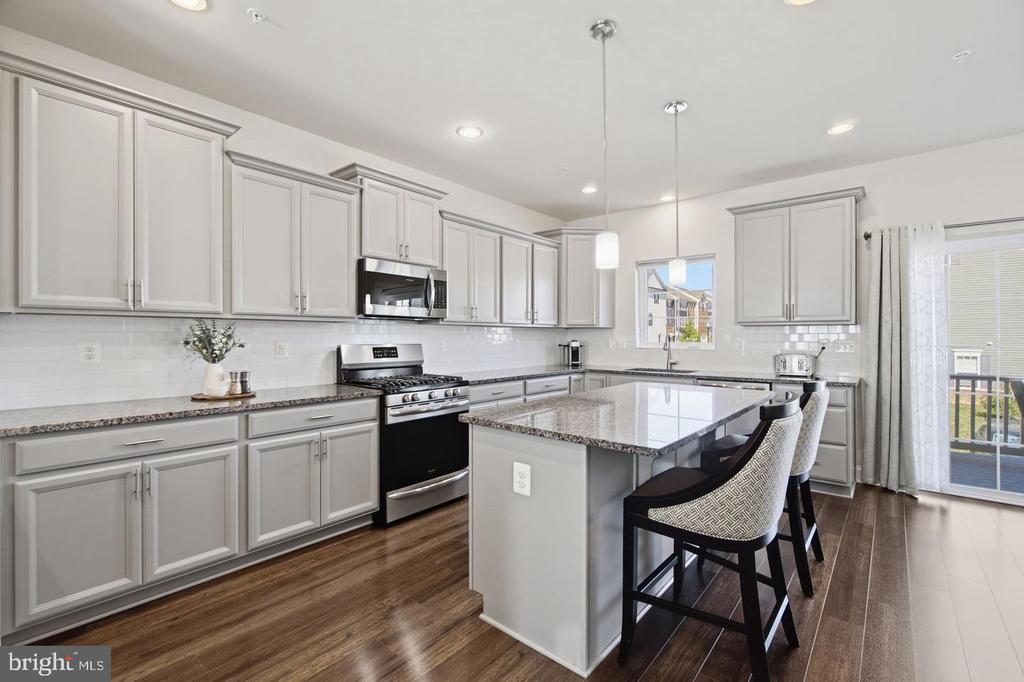 5066 JUDICIAL WAY