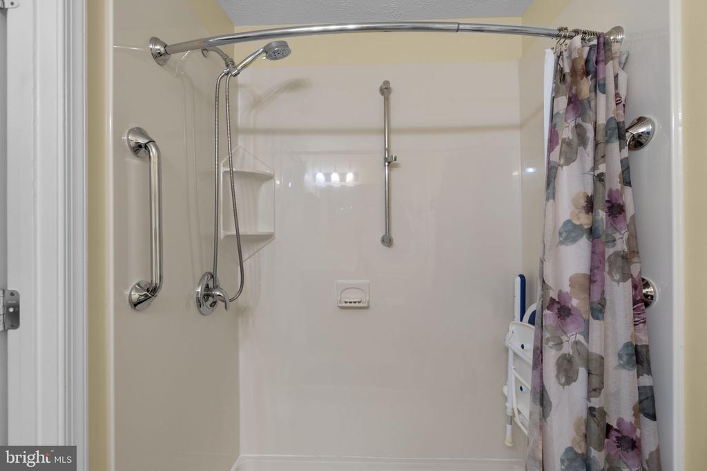 2108 WHITEHALL ROAD Unit: BA