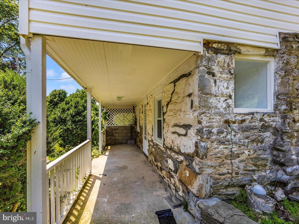 6824 MOUNTAIN CHURCH ROAD